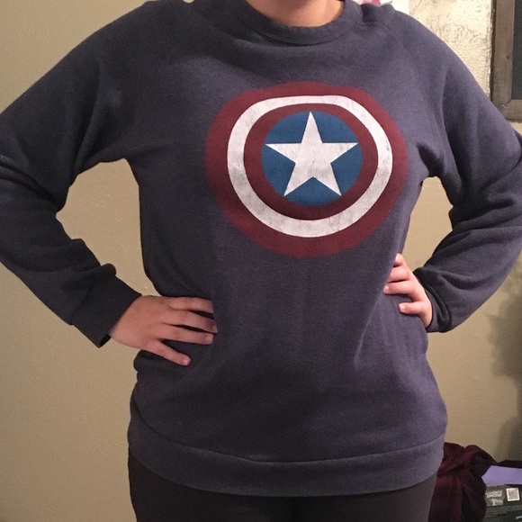 Marvel Comics Tops - Captain America Sweatshirt